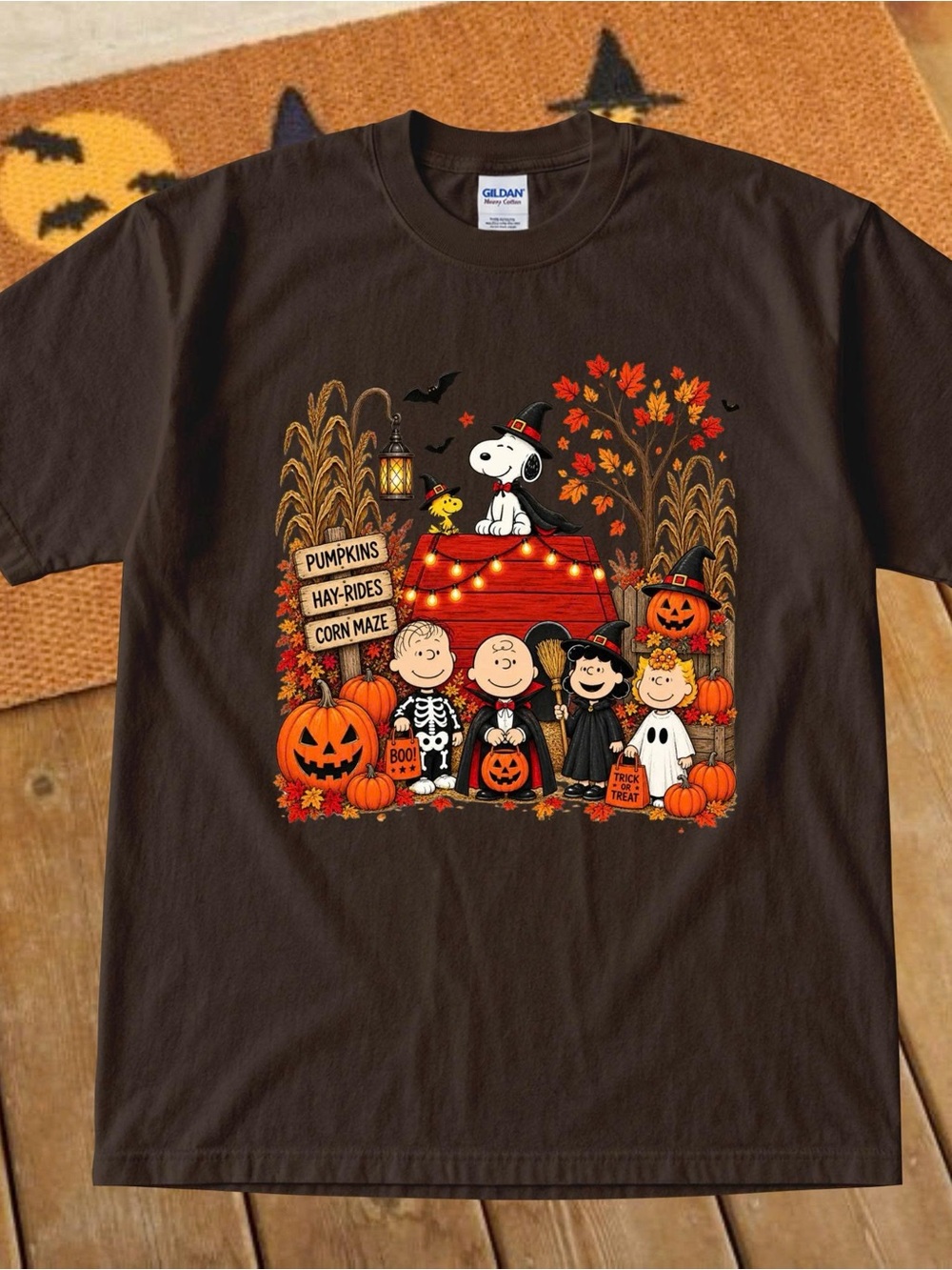 Gildan Brown Peanuts Halloween T-Shirt, Fall Pumpkin Spooky Season Tee